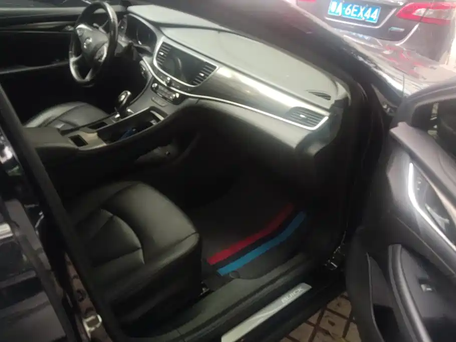 Buick LaCrosse — миниатюра 8