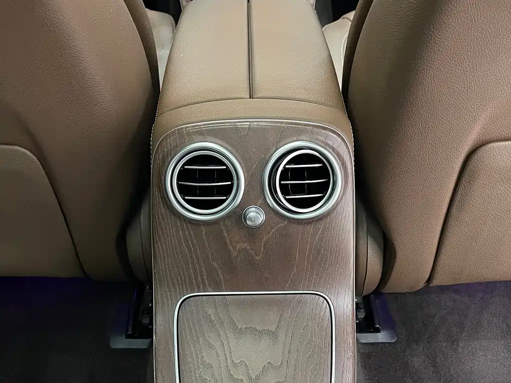 Mercedes-Benz E-Class New Energy — миниатюра 11