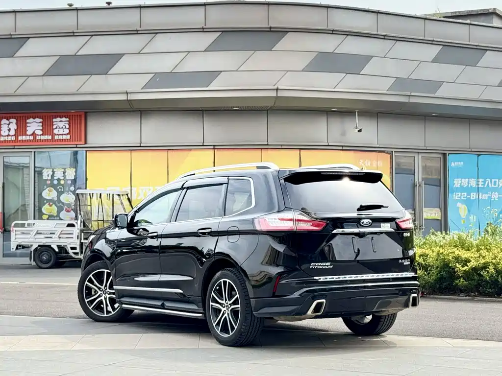 Ford Edge — миниатюра 5