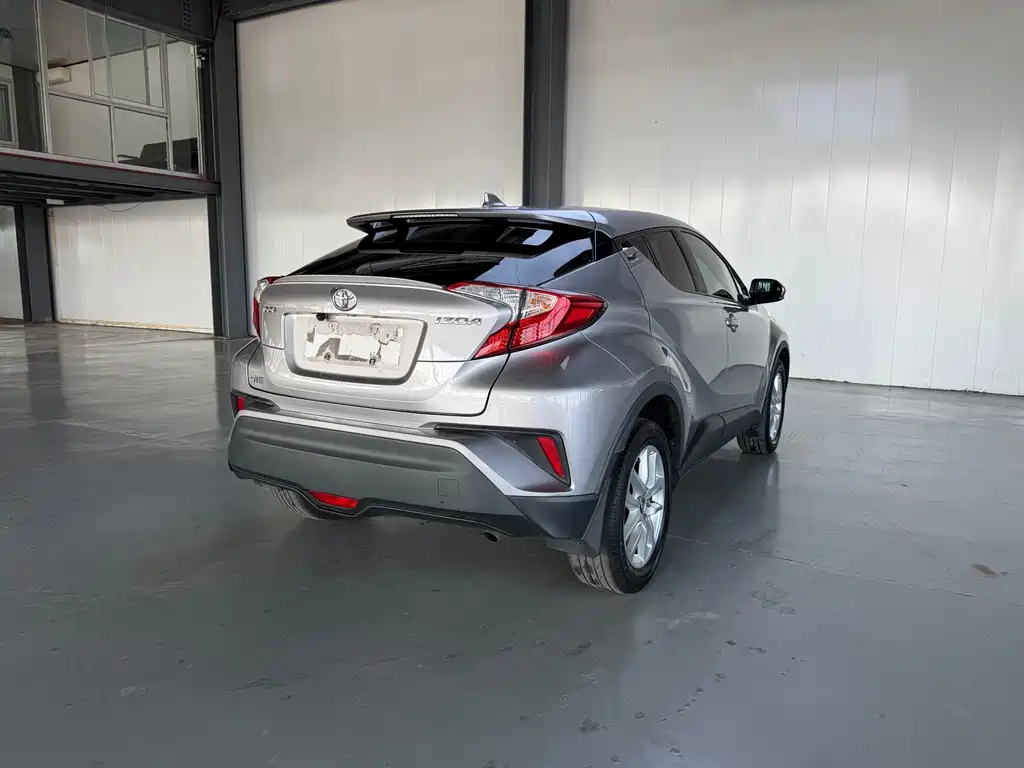Toyota IZOA — миниатюра 4