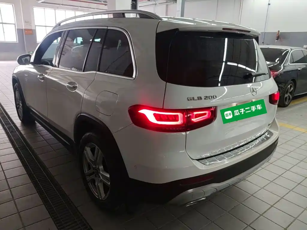 Mercedes-Benz GLB — миниатюра 5