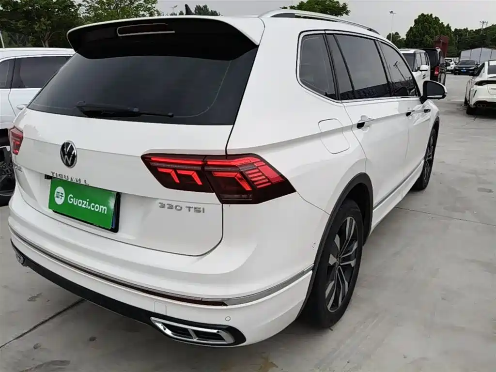 Volkswagen Tiguan L L 2022 330TSI AT R-Line