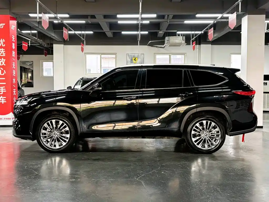 Toyota Highlander 2024 380T Luxury 7 мест