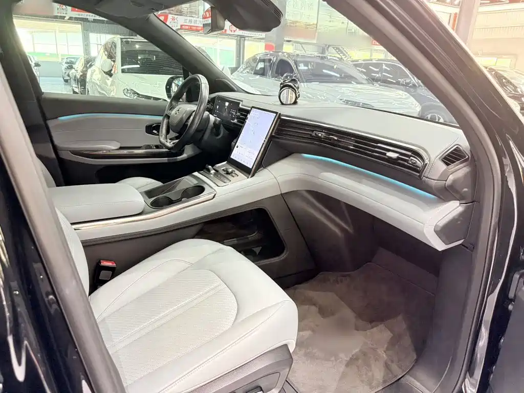 NIO ES6 — миниатюра 17