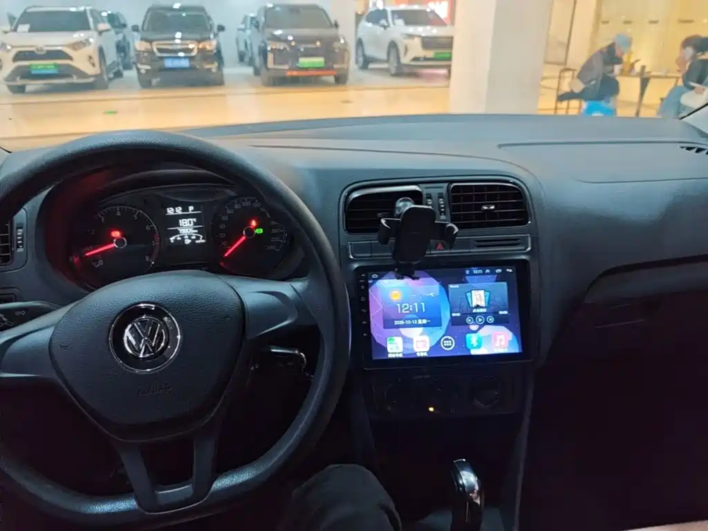 Volkswagen Polo — миниатюра 5