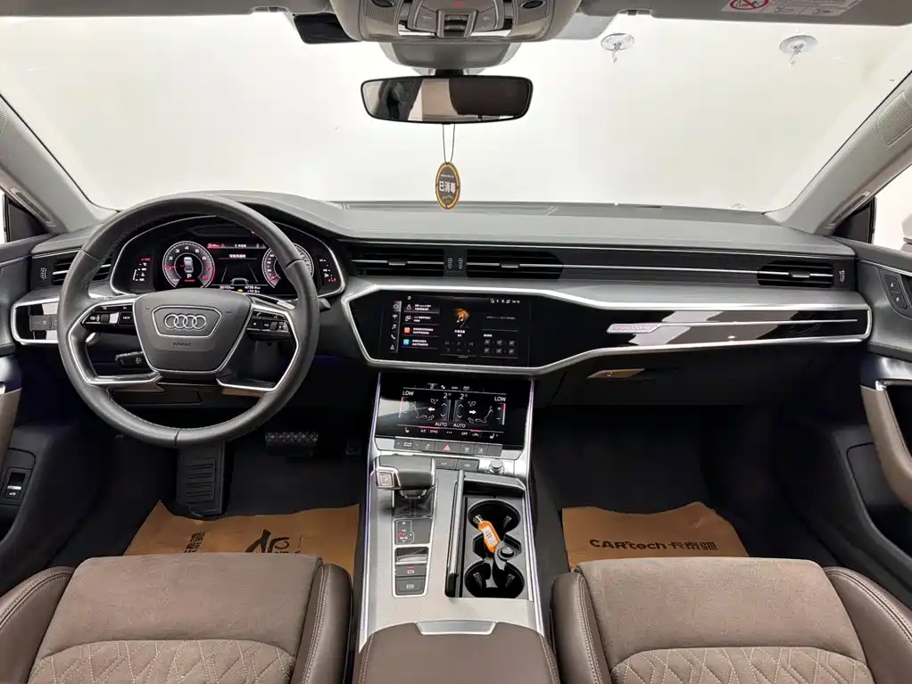 Audi A7L — миниатюра 10