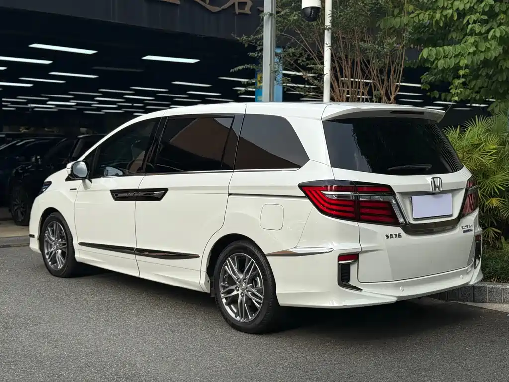 Honda Elysion — миниатюра 22