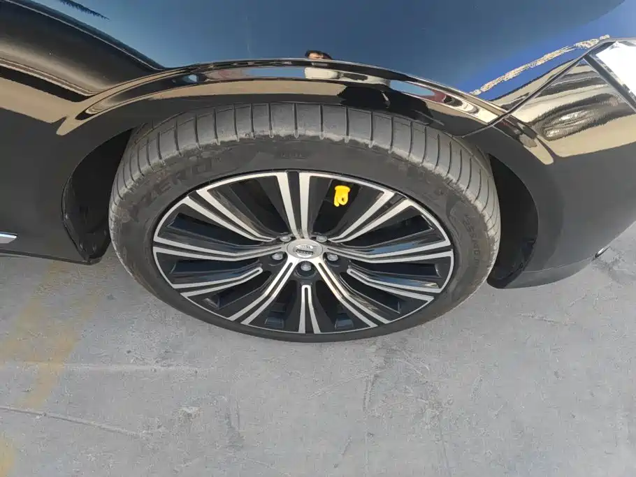 Volvo S90 — миниатюра 6