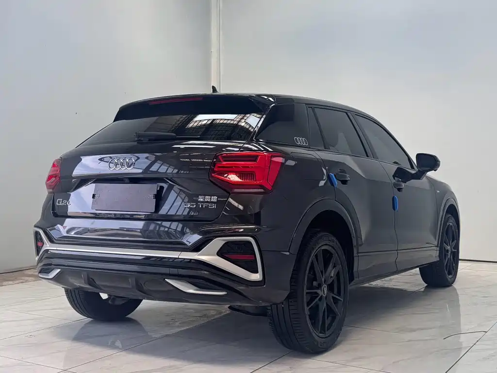 Audi Q2L — миниатюра 6