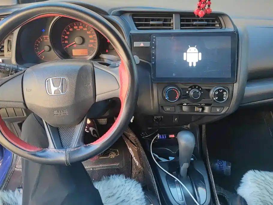 Honda Fit — миниатюра 12