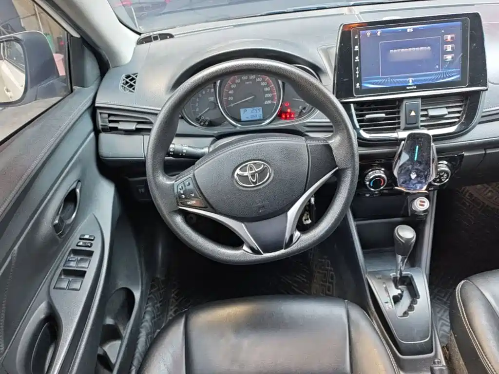 Toyota Vios FS — миниатюра 11