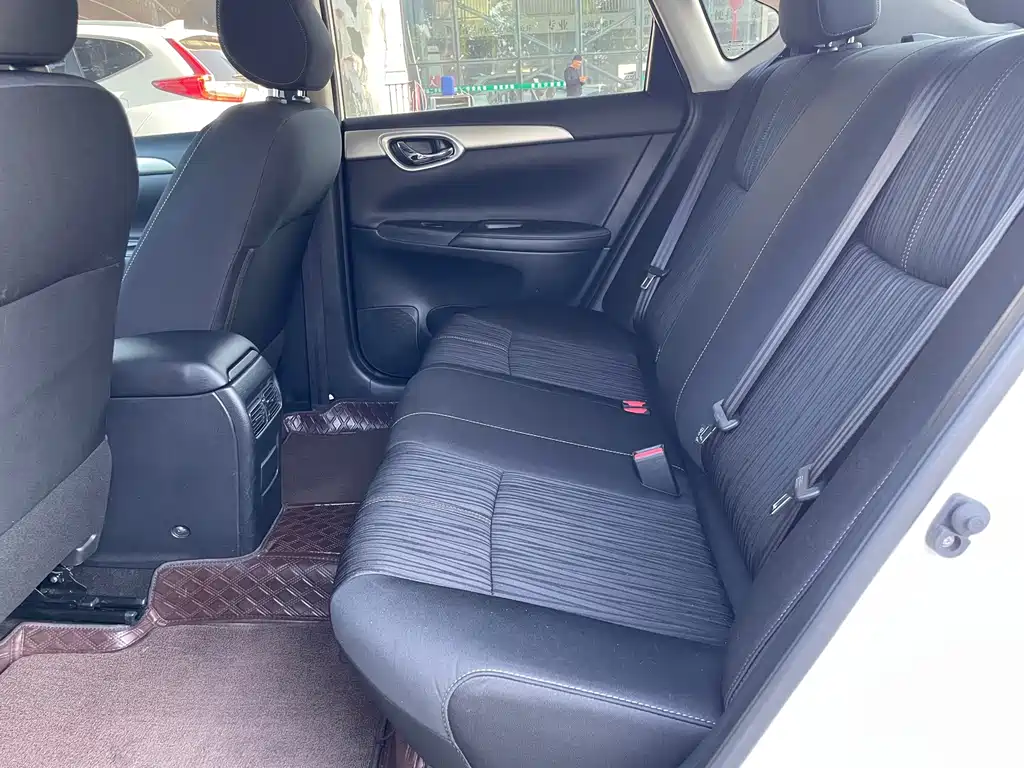 Nissan Sylphy — миниатюра 8