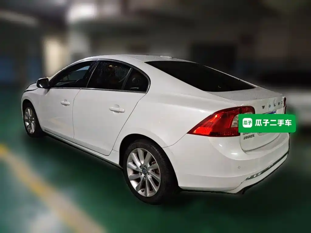 Volvo S60 — миниатюра 5