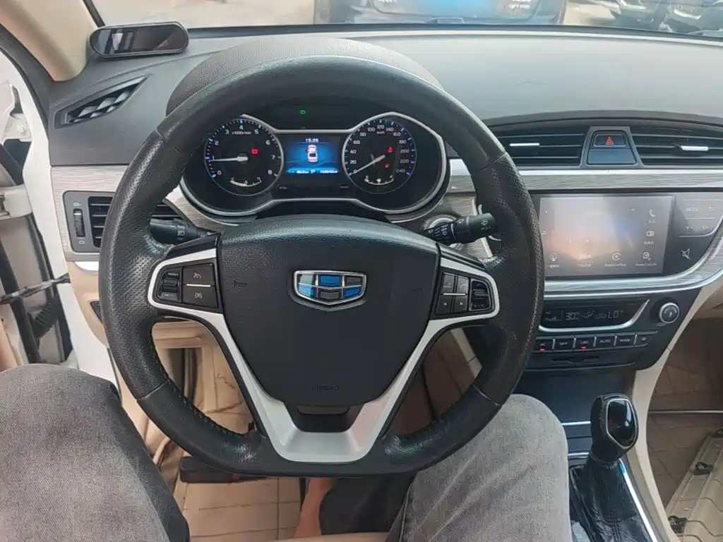 Geely Emgrand — миниатюра 11