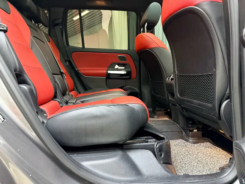 Mercedes-Benz GLB AMG — миниатюра 25