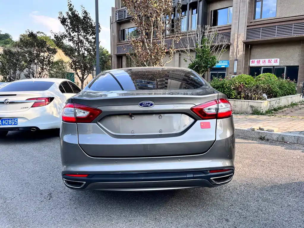 Ford Mondeo — миниатюра 17