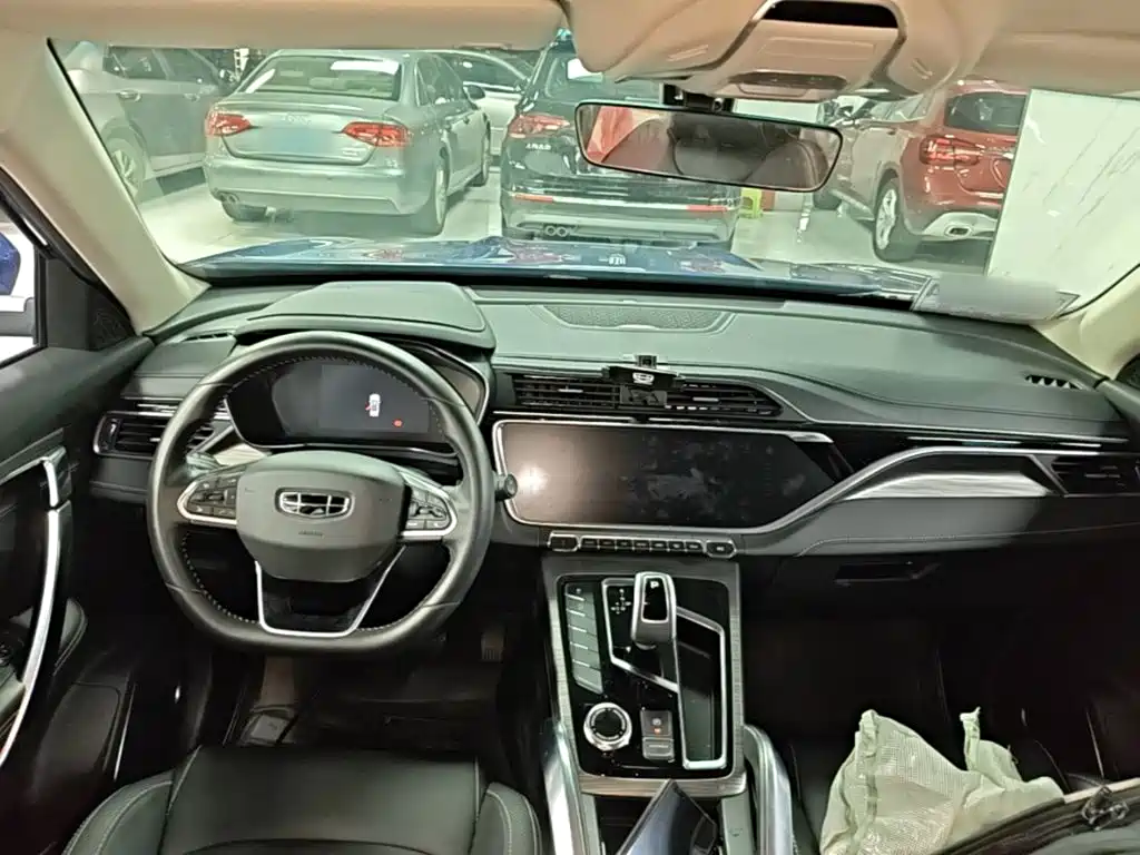 Geely Boyue — миниатюра 10
