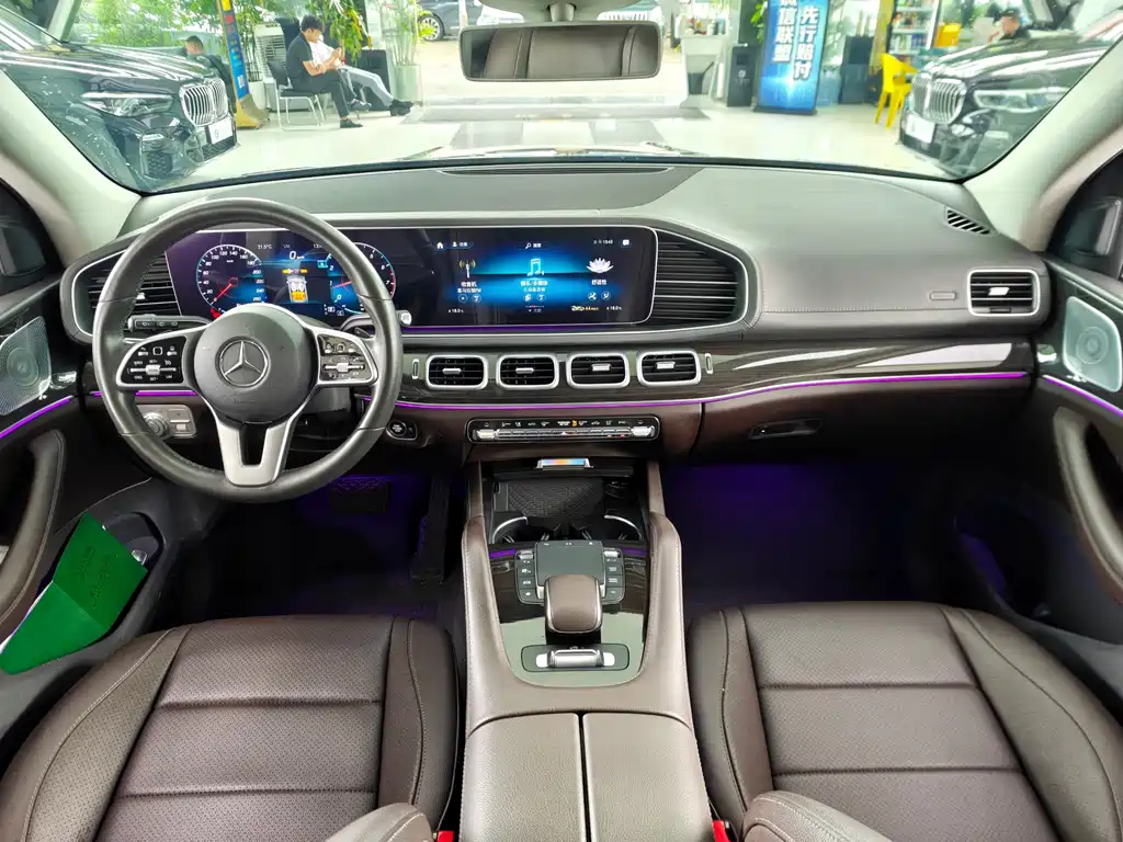 Mercedes-Benz GLE (Import) — миниатюра 9