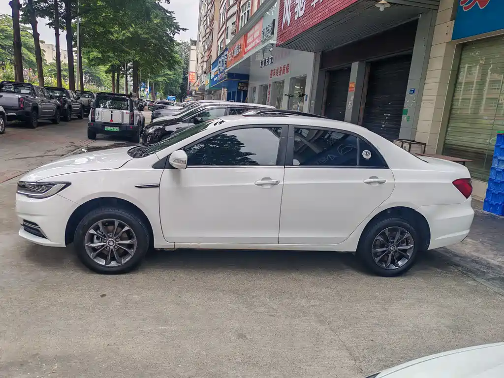 BYD Qin NEV