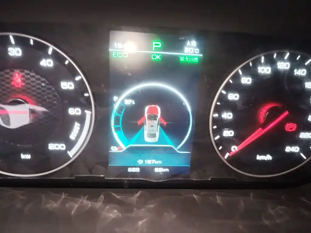 BYD Qin NEV — миниатюра 12