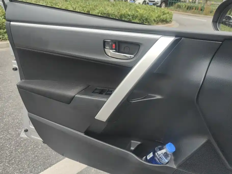 Toyota Corolla — миниатюра 7