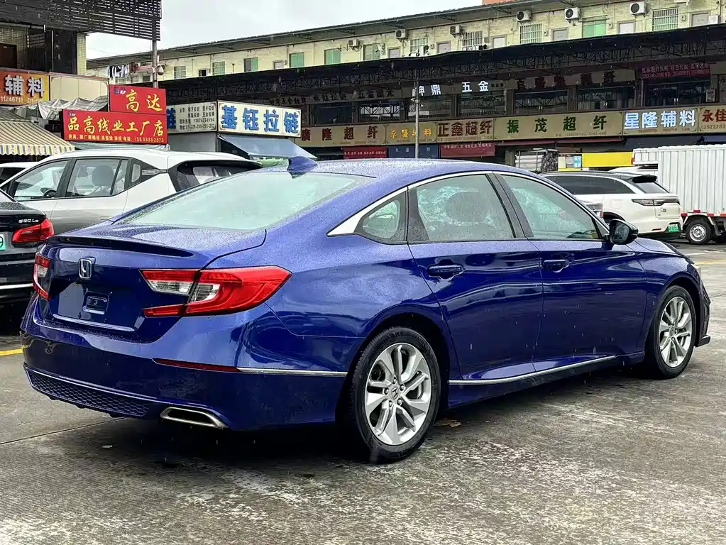 Honda Accord — миниатюра 4