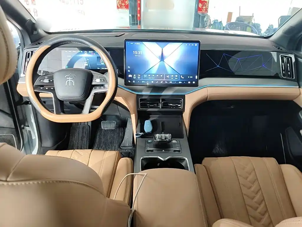 BYD L DM-i — миниатюра 10