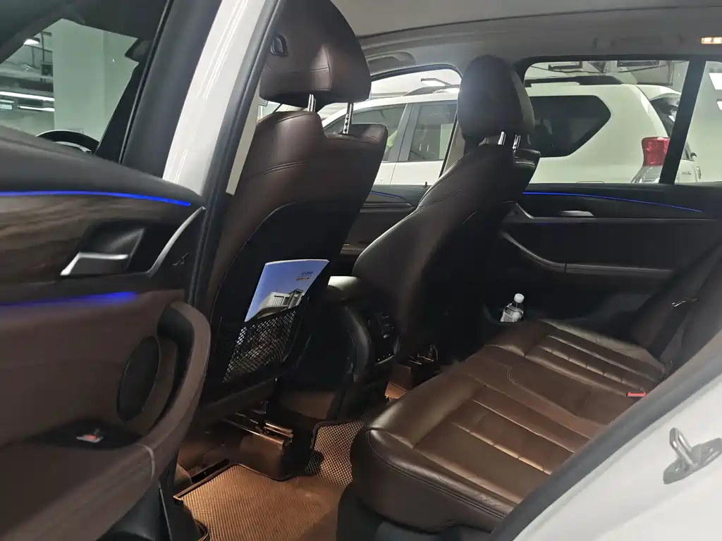 BMW X3 — миниатюра 9