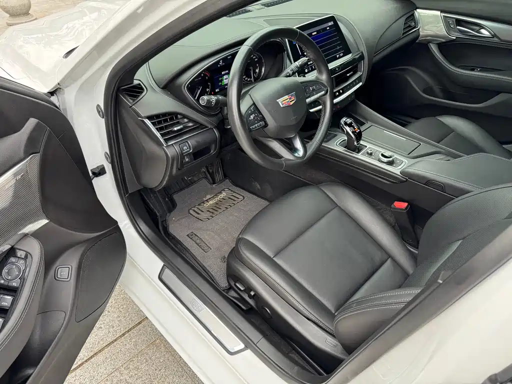 Cadillac CT5 — миниатюра 10