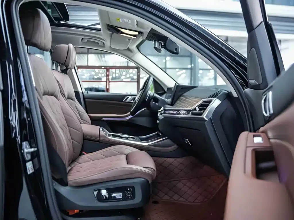 BMW X7 — миниатюра 8