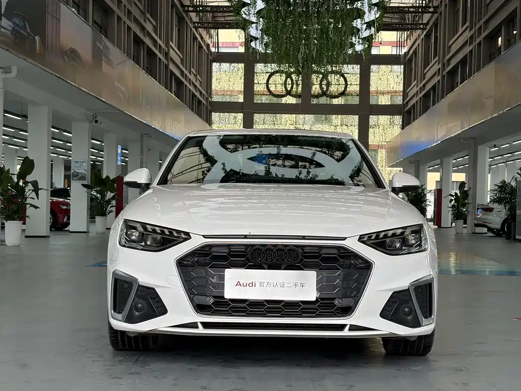 Audi A4L 2022 35 TFSI Fashion