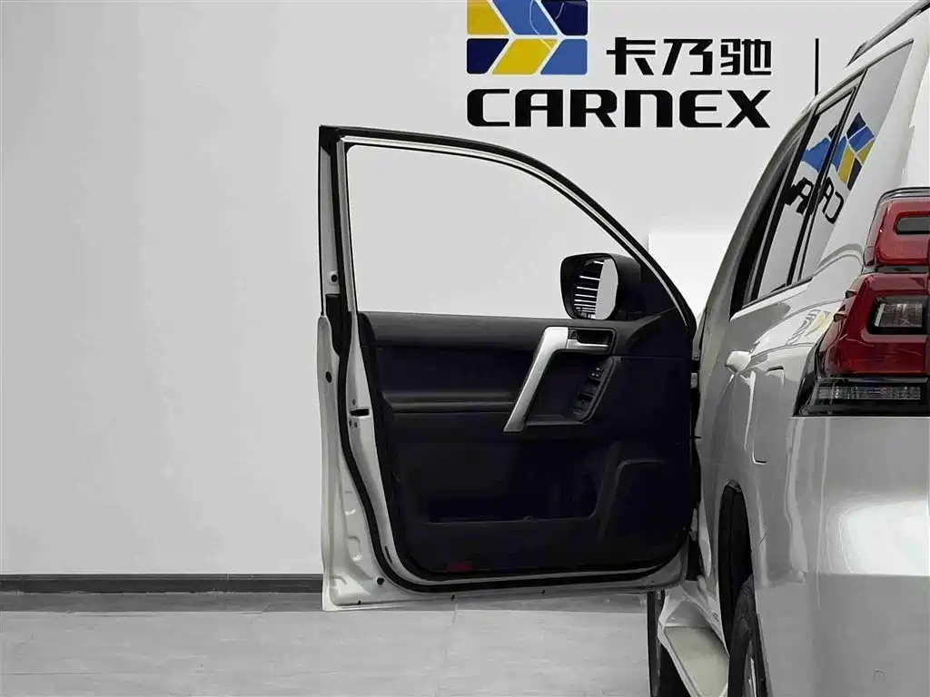Toyota Land Cruiser Prado 2018 3.5L AT TX-L