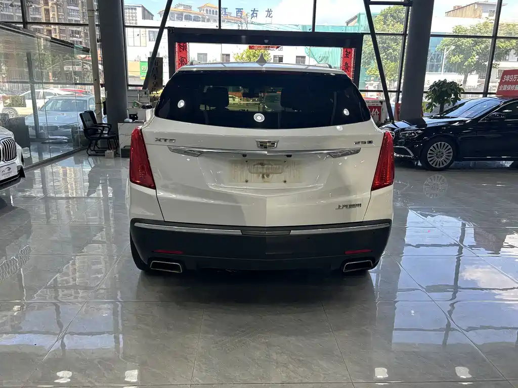 Cadillac XT5 — миниатюра 5