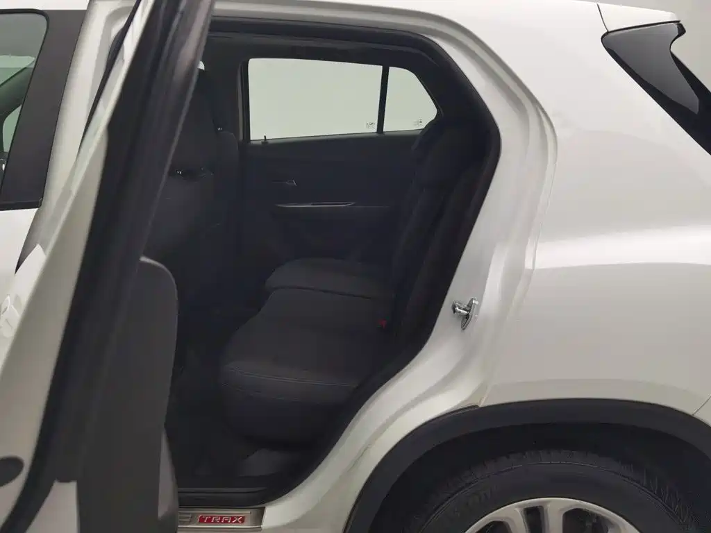 Chevrolet Trax — миниатюра 15