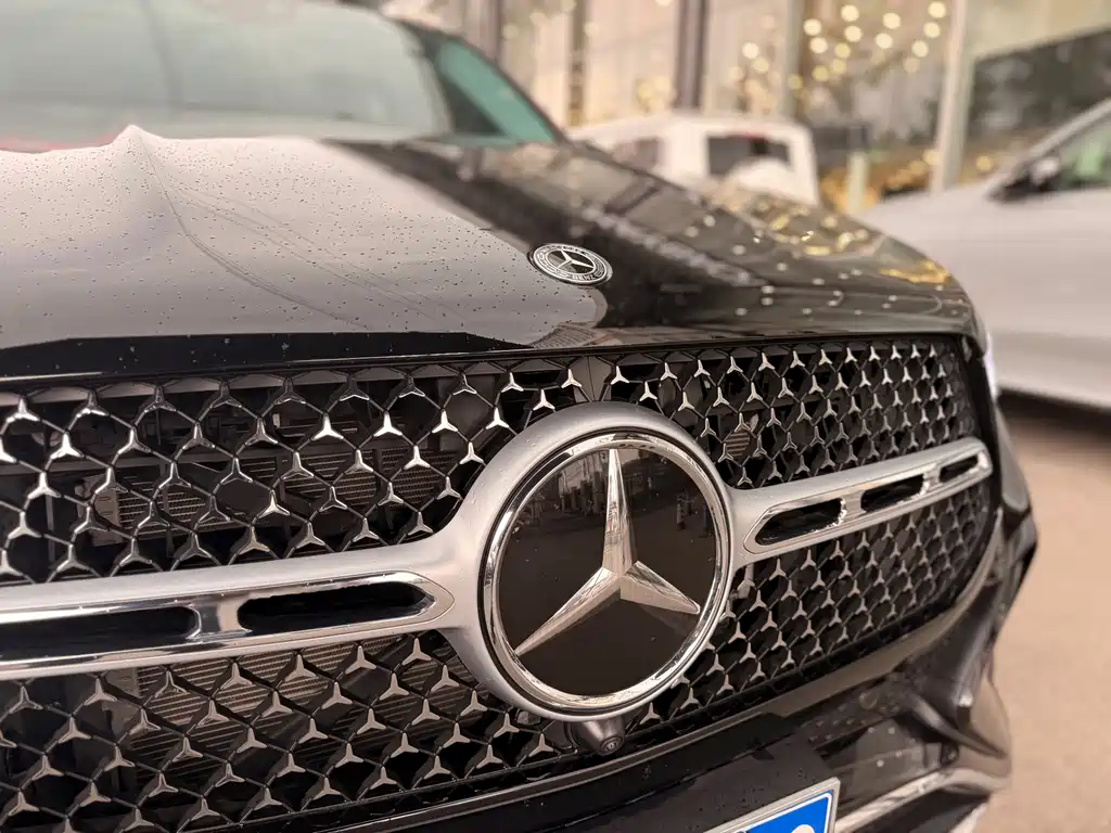 Mercedes-Benz GLE (Import) — миниатюра 27