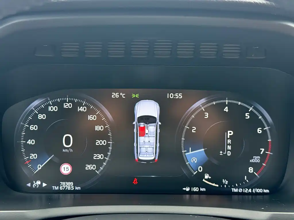 Volvo XC90 2018 T6 7 мест