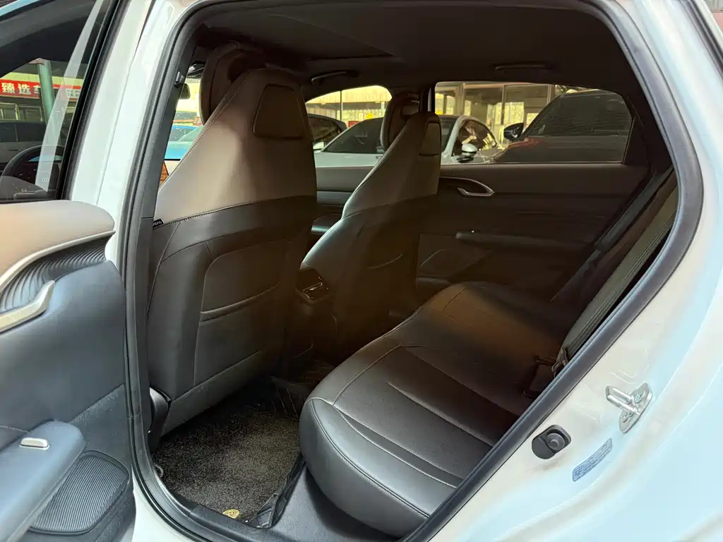 Changan Eado — миниатюра 8