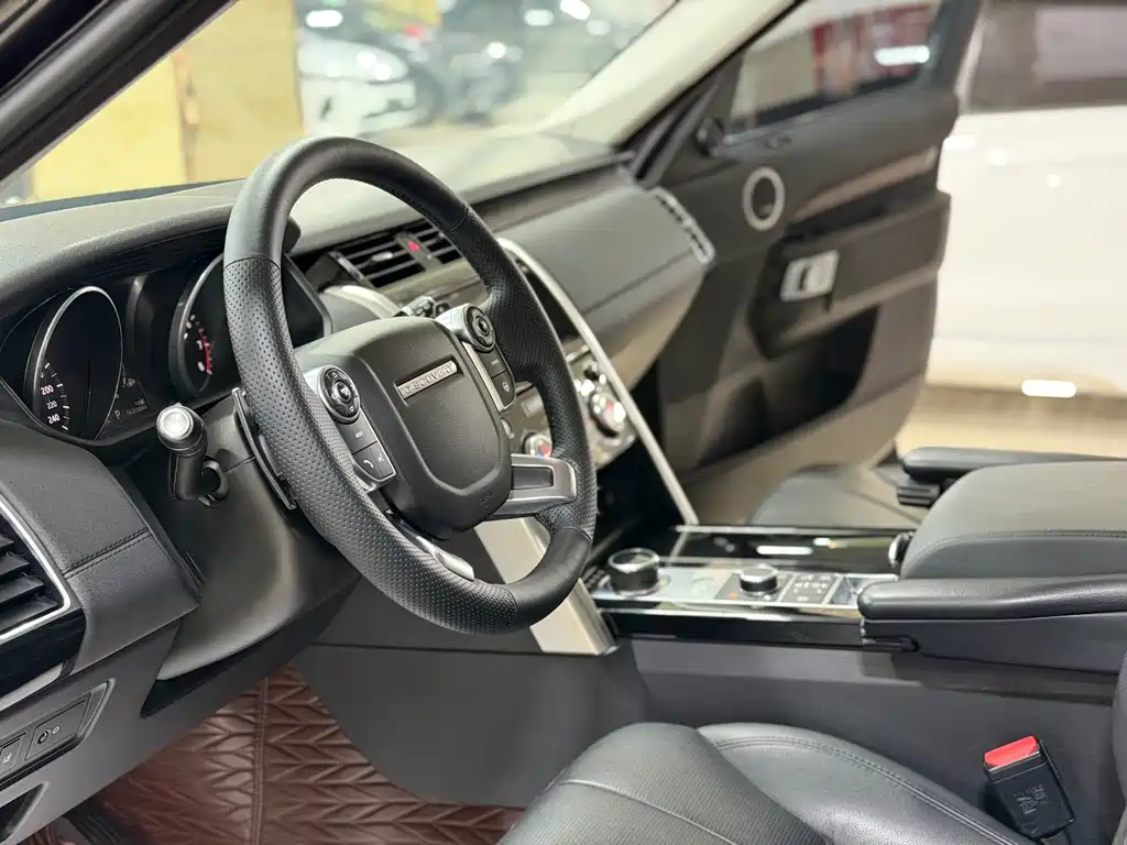 Land Rover Discovery — миниатюра 5