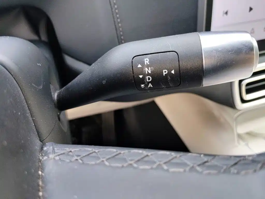 Li Auto Li L8 — миниатюра 10