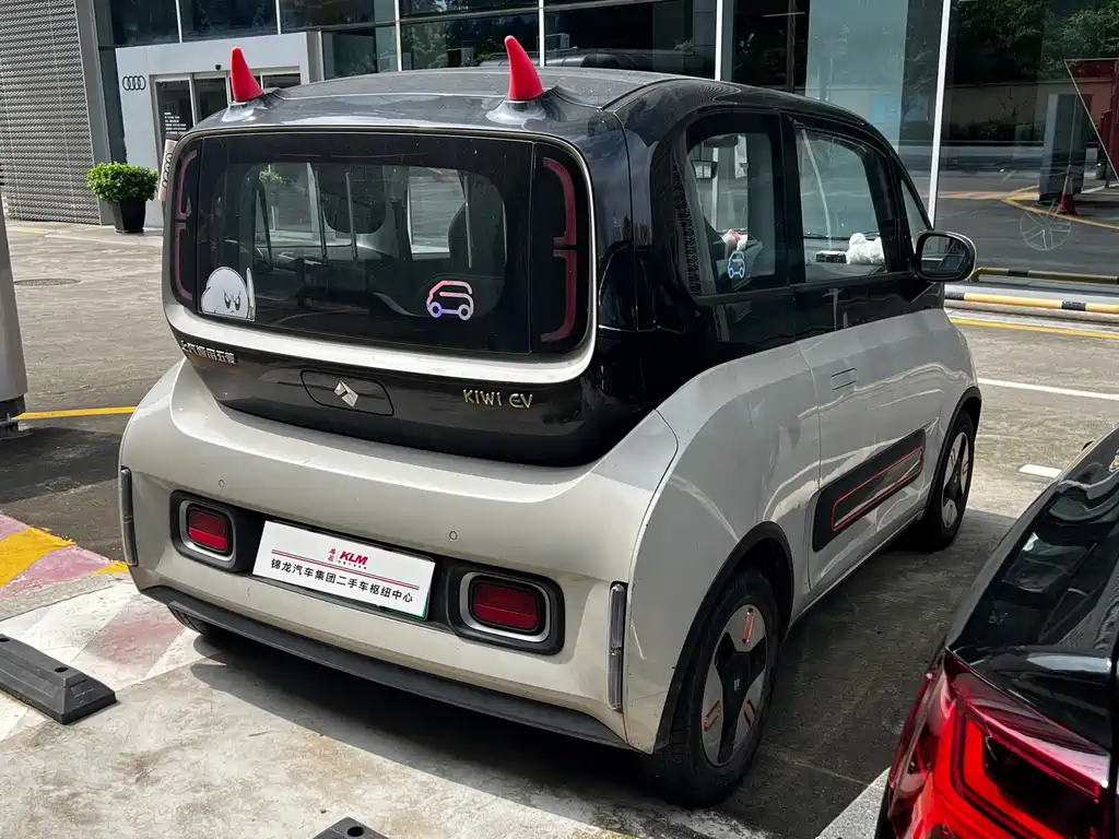 Baojun KiWi EV — миниатюра 4