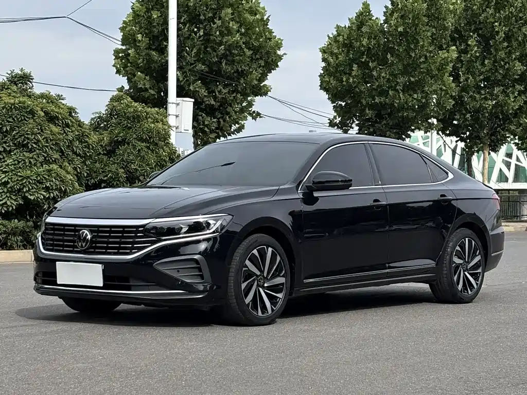 Volkswagen Passat 2024