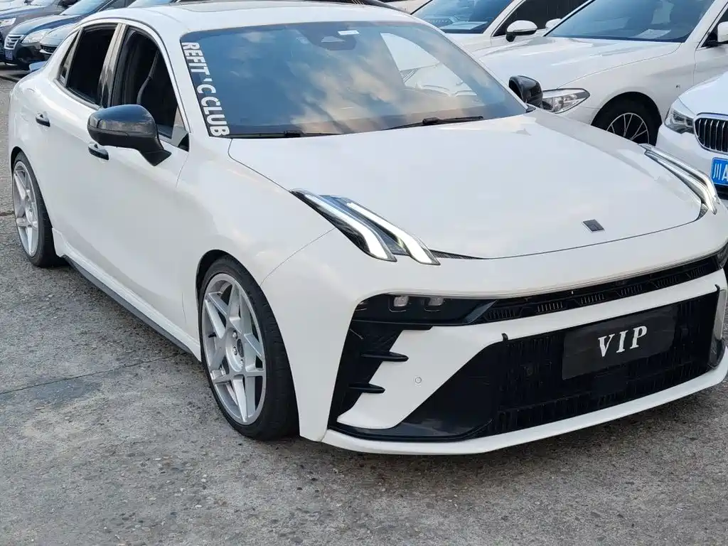 Lynk & Co 03 — миниатюра 3