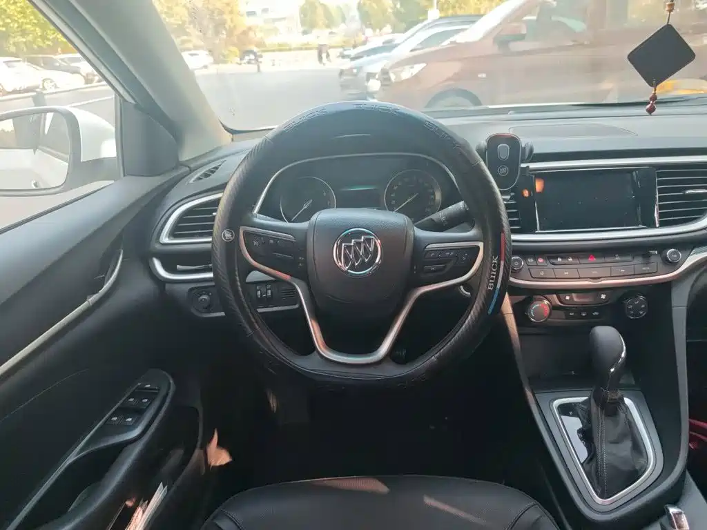 Buick Excelle — миниатюра 11