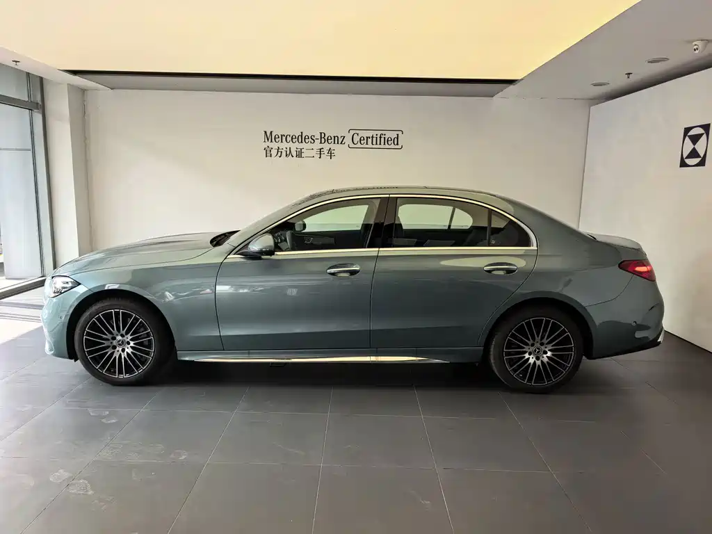 Mercedes-Benz C-Class — миниатюра 4