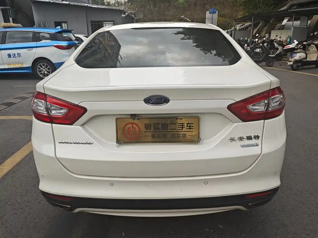 Ford Mondeo 2013 1.5L GTDi180 Fashion