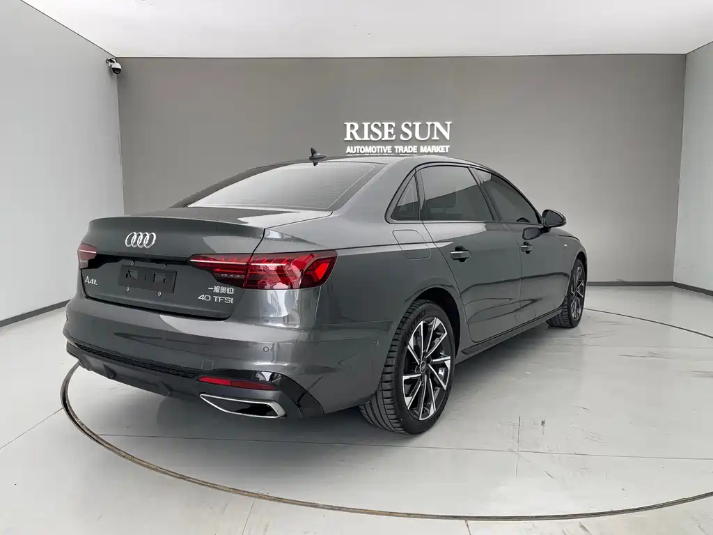 Audi A4L 2023 40 TFSI Luxury