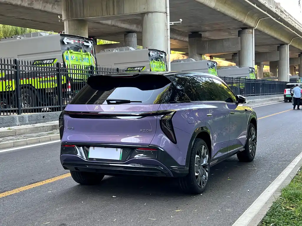 Hongqi Hongqi Tiangong 08 — миниатюра 6