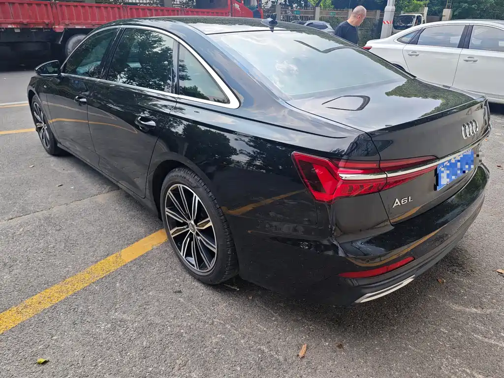 Audi A6L — миниатюра 6