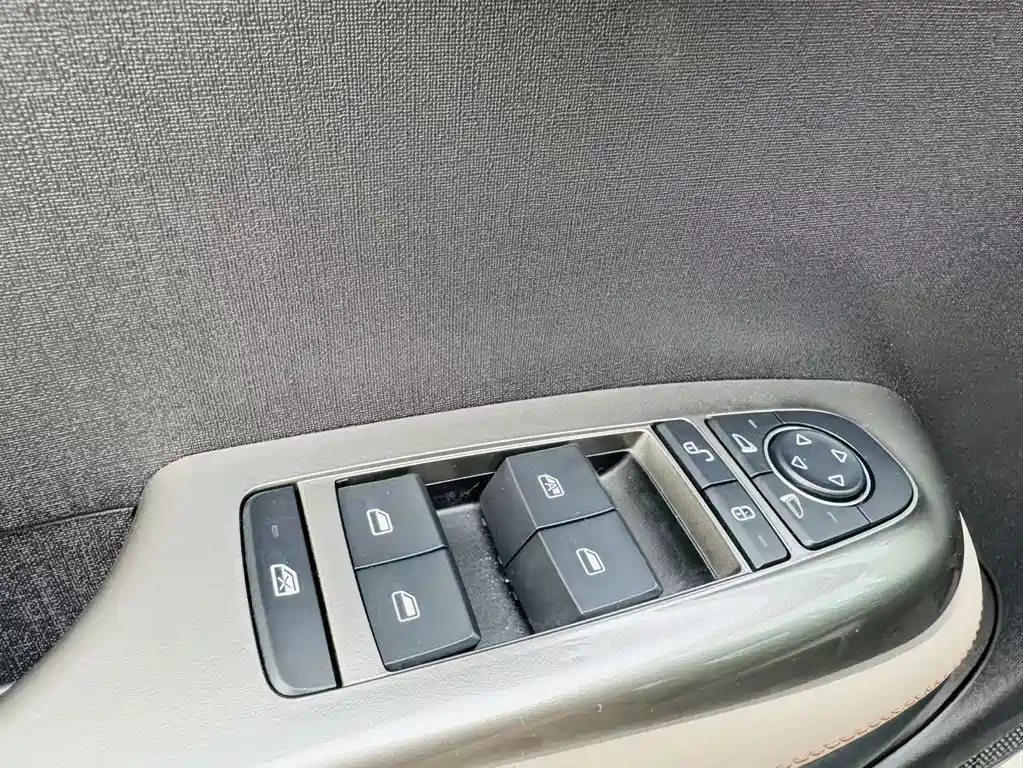 BYD Dolphin — миниатюра 13