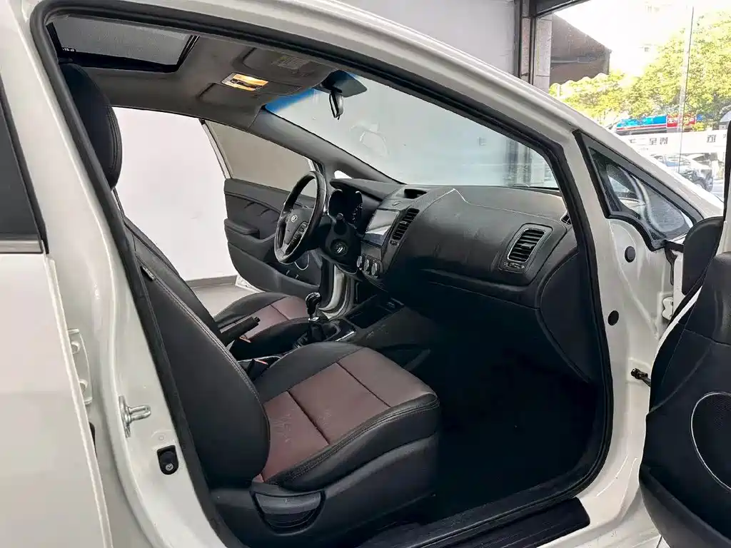 Kia K3 — миниатюра 4